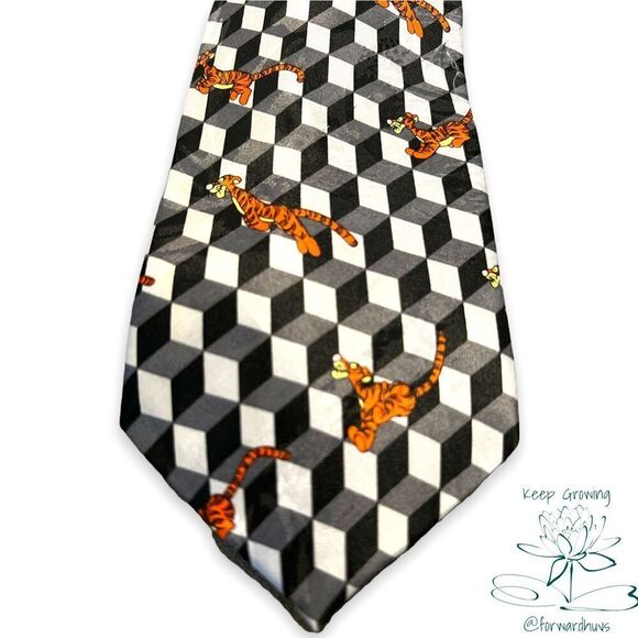 Disney Pooh Brand | Men’s Tigger Neck Tie - Picture 3 of 11